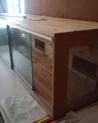 Terrario di grandi dimensioni
