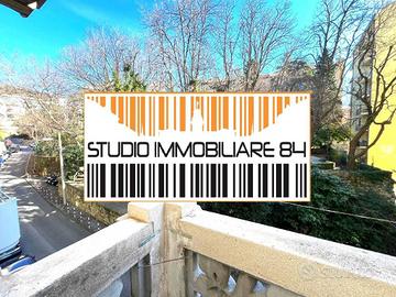 VIA CATULLO: Trilocale in