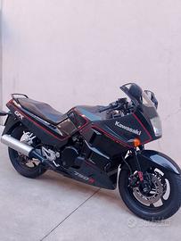 moto Kawasaki gpx 750