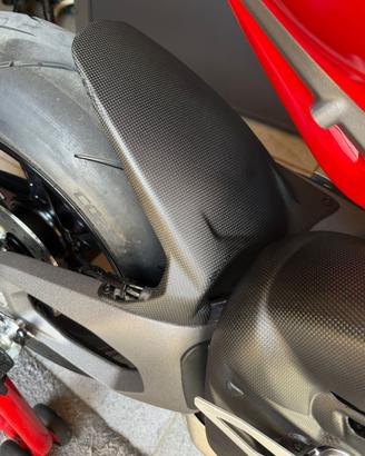 PARAFANGO POSTERIORE CARBONIO DUCATI STREETFIGHTER
