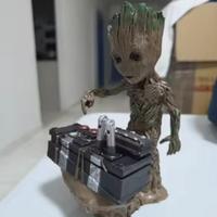 Baby Groot statuetta