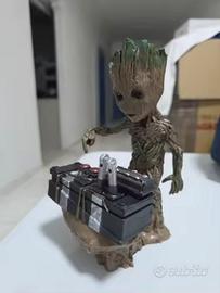 Baby Groot statuetta