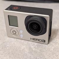 GoPro Hero3 Black + schermo LCD e altri accessori