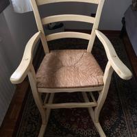 Sedia a dondolo in legno