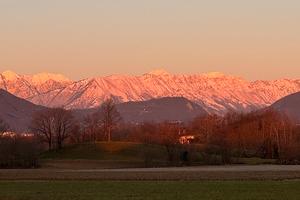 Magazzino/capannone e terreno