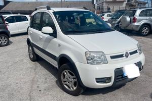 Fiat Panda 1.3 MJT 16V DPF 4x4 Climbing