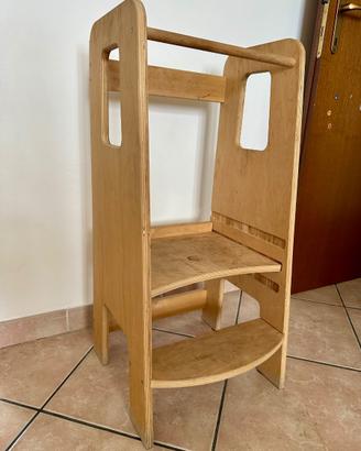 Torre montessoriana Ully Moblí