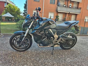 Honda cb1000r 