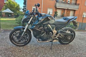 Honda cb1000r 