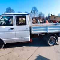 Iveco Daily 35E12A – doppia cabina