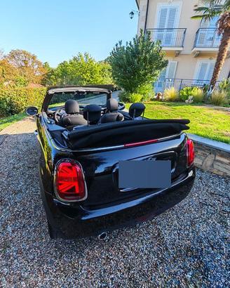 Mini cabrio nera English Flag