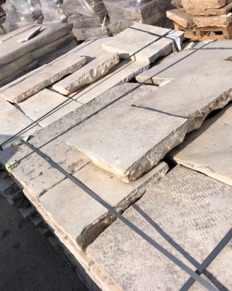 Pietre di recupero selezionate x pavimenti e scale