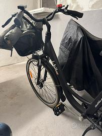 Bici elettrica con pedalata assistita