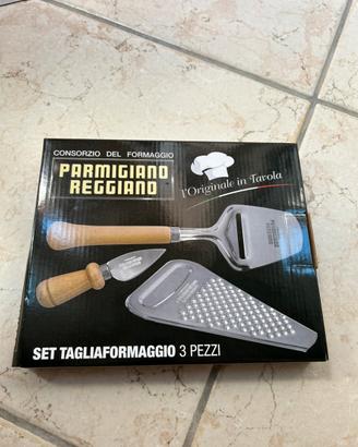 Set taglia formaggio Parmigiano Reggiano