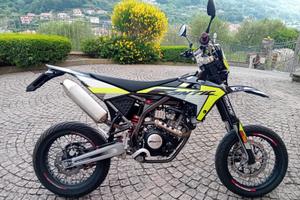 Fantic 125 4t Motard del 2021, 4000km