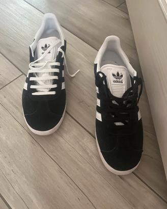 Adidas gazelle