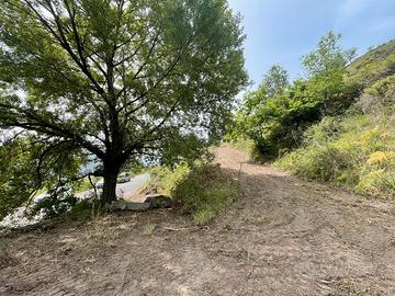 Terreno agricolo con rudere a graniti