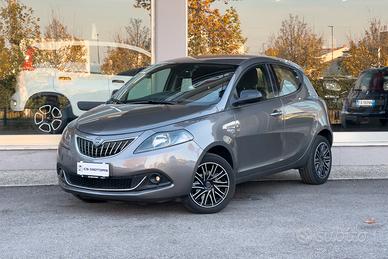 Lancia Ypsilon 1.0 FireFly 5 PORTE Hybrid Gold Plu