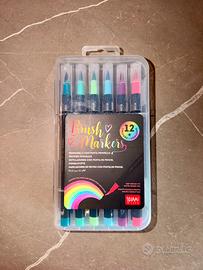 LEGAMI pennarelli brushes nuovi!