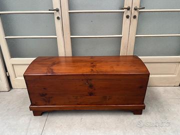 Antico baule da corredo in abete massello