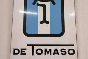 Insegna smaltata De Tomaso