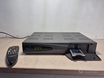 Ricevitore SAT Humax IRCI-5400 con CAM e parabola