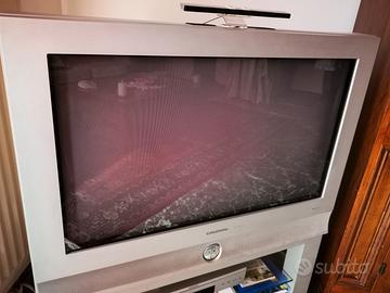 televisore Grundig 32"  100 hz 