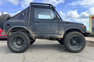Suzuki sj413