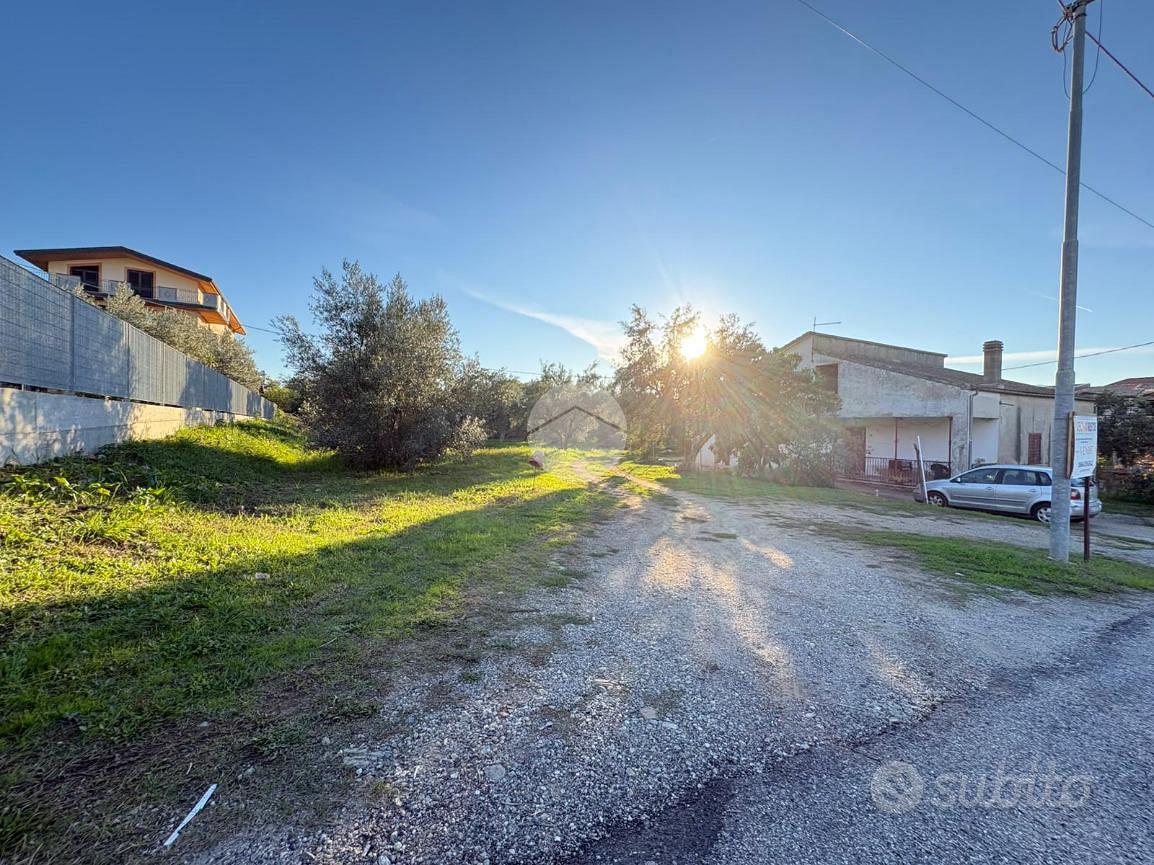 TER. RESIDENZIALE A ROSE - Vista 5