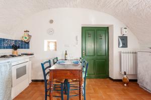 Parcheggio in Centro + Giardino Vista Mare