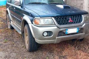 Pajero sport 2500 anno 2001