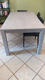 tavolo effetto cemento