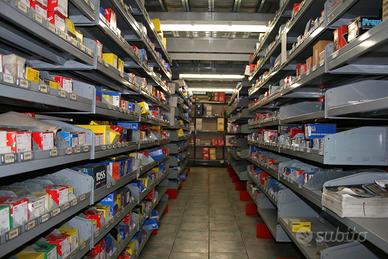 Stock Ricambi auto storiche