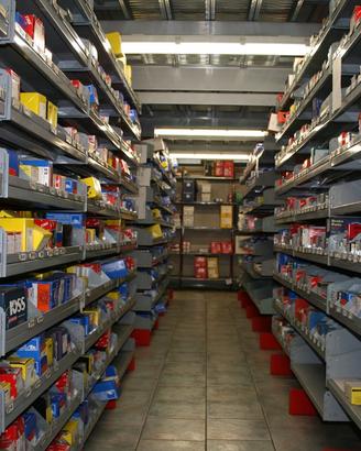 Stock Ricambi auto storiche