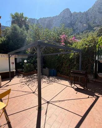Villa di 170 m² con 5 locali e box auto a Palermo
