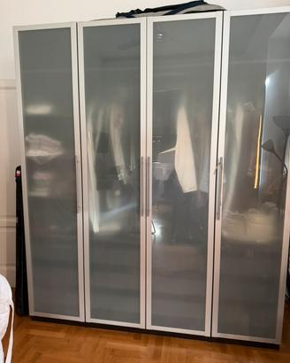 Armadio Ikea Pax con ante a vetro