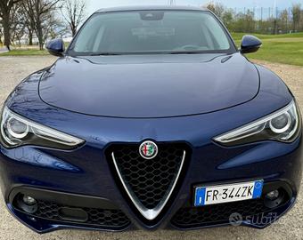 Alfa Romeo Stelvio 2.2 Turbodiesel 210 CV AT8 Q4