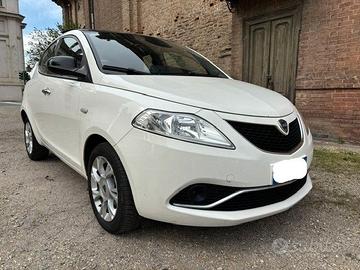 Lancia Ypsilon 1.3 MJ GOLD