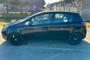 Opel corsa 1.2 COSMO/SPORT 80 CV