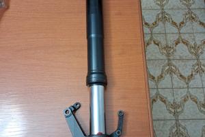 Stelo destro Yamaha R1 2003