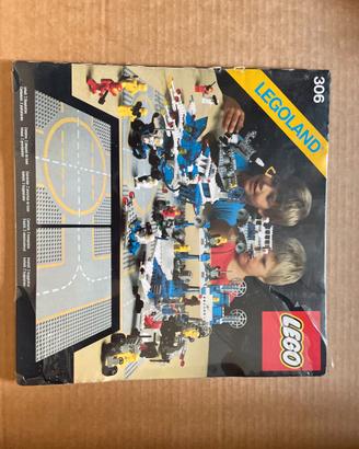 LEGO 306 Two Lunar Landing Plates - MISB