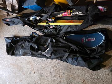 5 sci + una tavola snowboard
