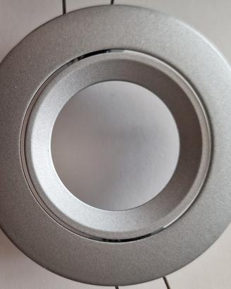 5 Porta faretti ad incasso 