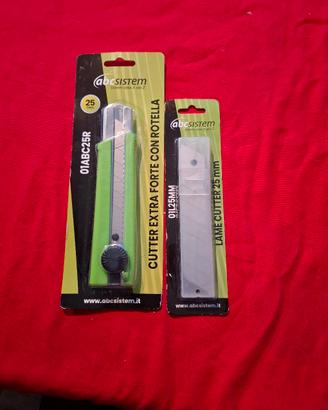 Cutter Professionale 25mm Extra Forte + Set Lame d