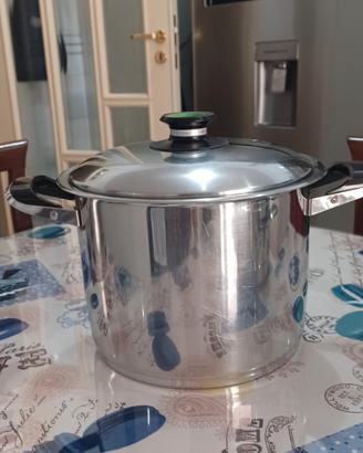 Pentola AMC 8 lt art. 39020 con coperchio