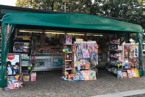 Chiosco edicola giocattoli servizi