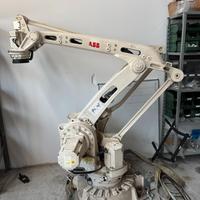 Robot ABB IRB460 usato