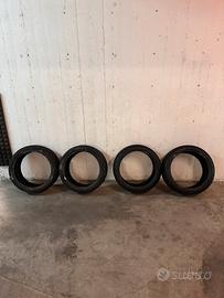 4 gomme termiche invernali 225/40/18 (2+2)