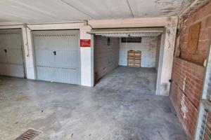 Garage in via Cervino, nel quartiere Torrenova