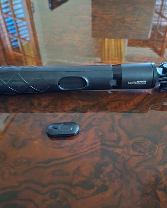 Treppiede con telecomando bluetooth